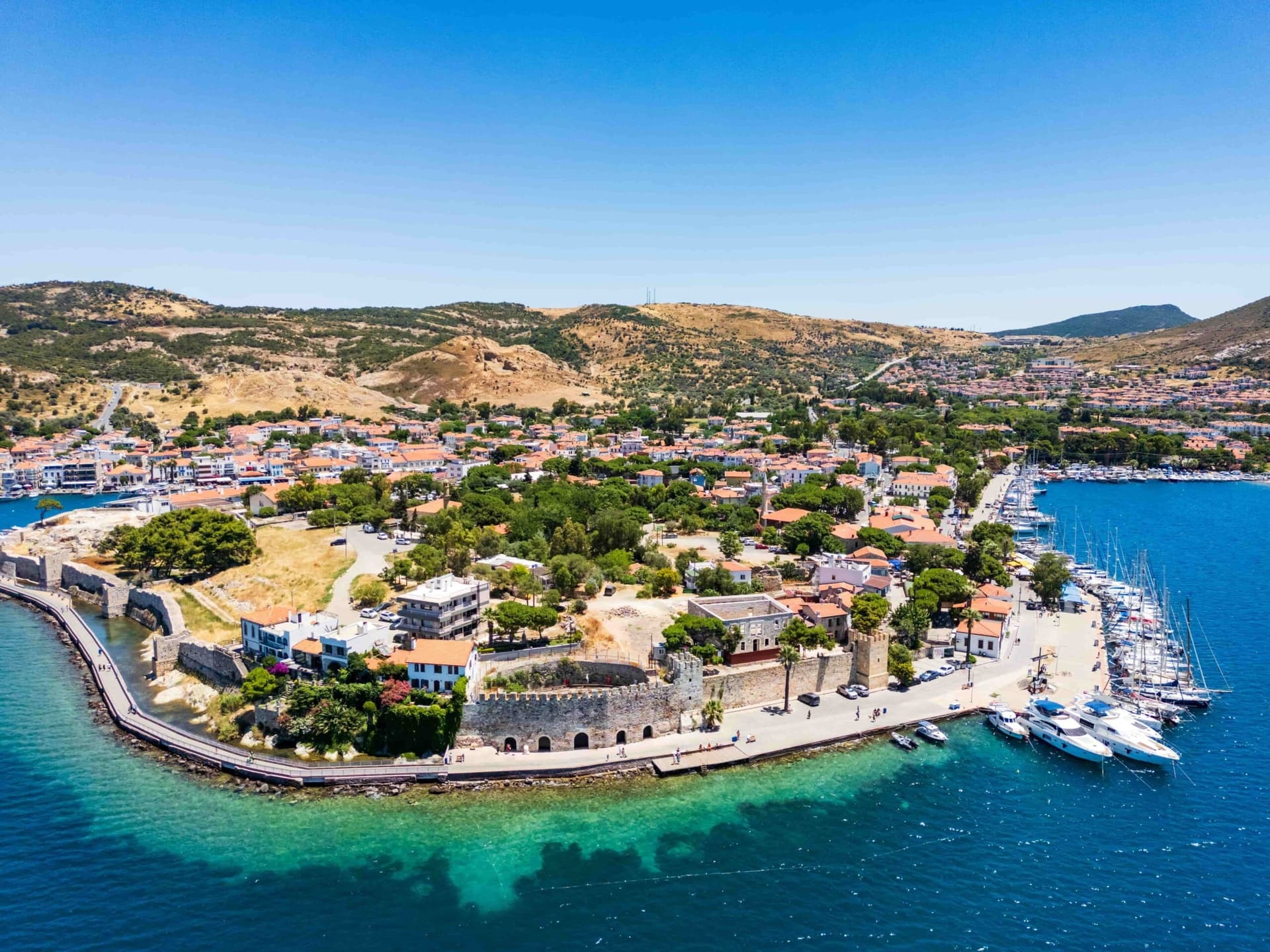 Foça Yan Yana