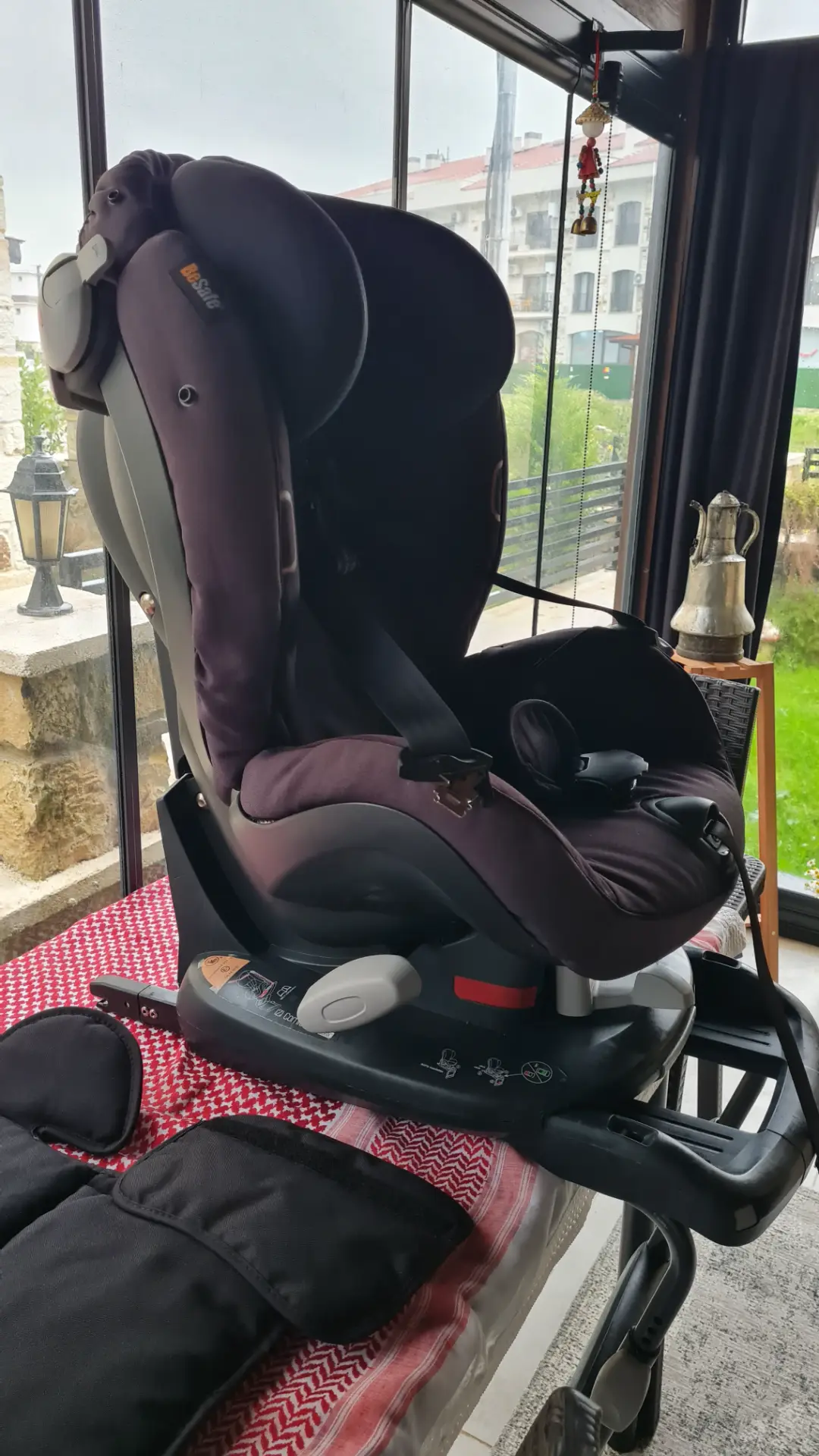 Besafe isofixli araç koltuğu 9-18kg görseli 3