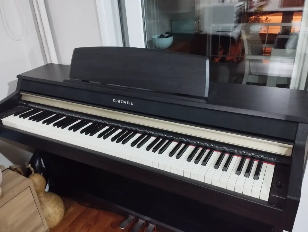 Kurzweil MP10 piyano
