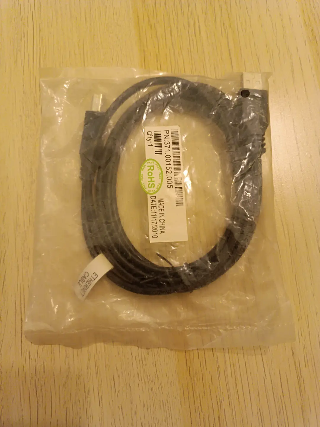 Ücretsiz | Ethernet ve USB A-B kablo