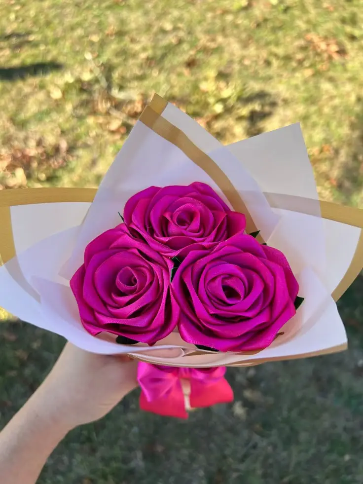 Solmayan gul buketleri kişiye özel kutulu hediyelikler ve buketler