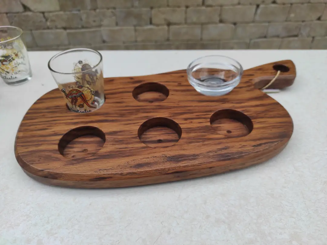 "Shot bardaklı" Sunum Tahtası görseli 3