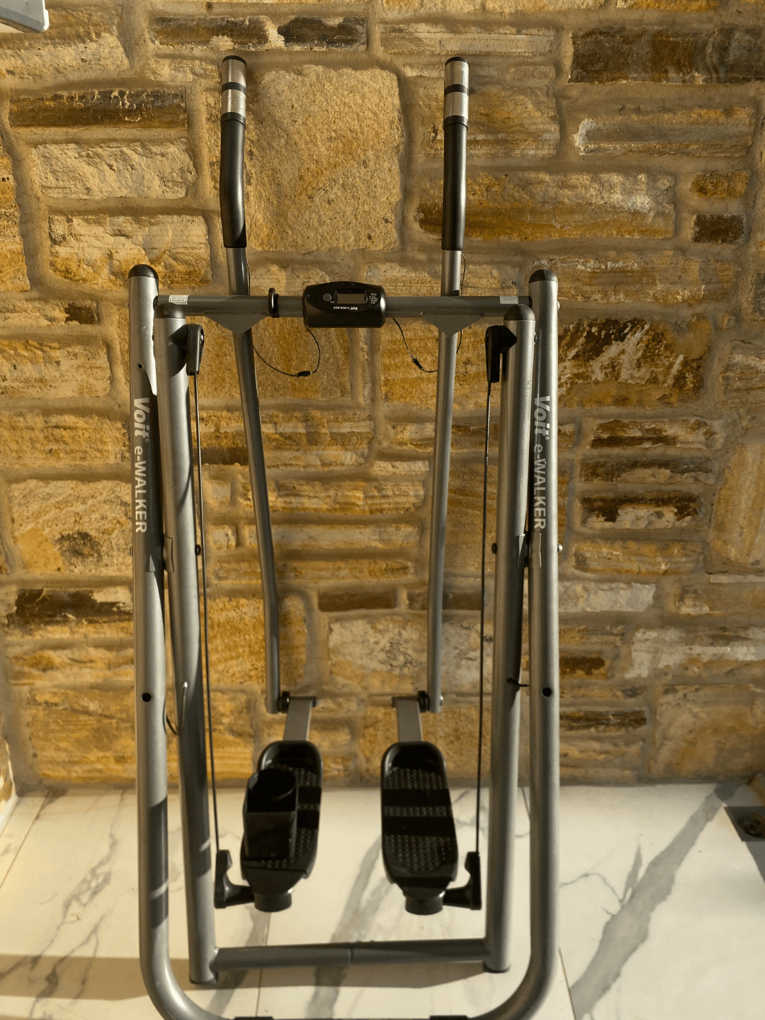Spor aleti uzay yürüyüş aleti görseli 2